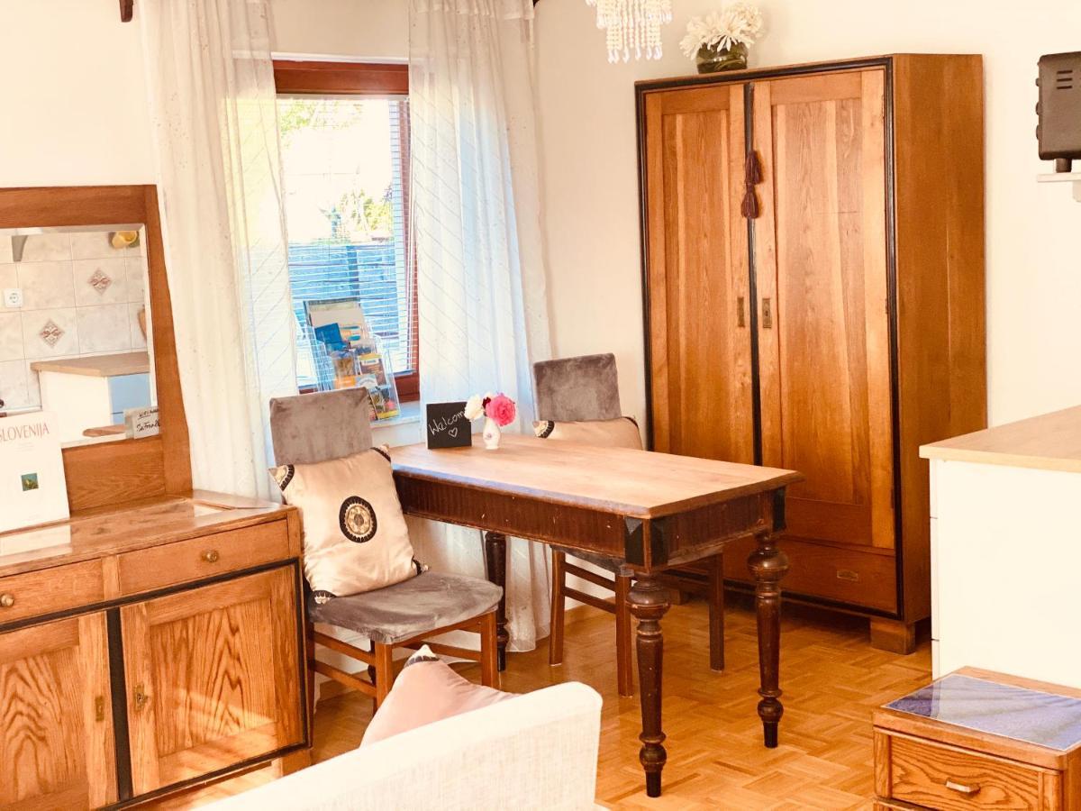 Guesthouse Sabine - Pr' Skminc Бохиньска-Бела Экстерьер фото